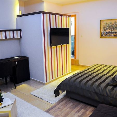 Beach Villa Bb Подстрана Екстер'єр фото