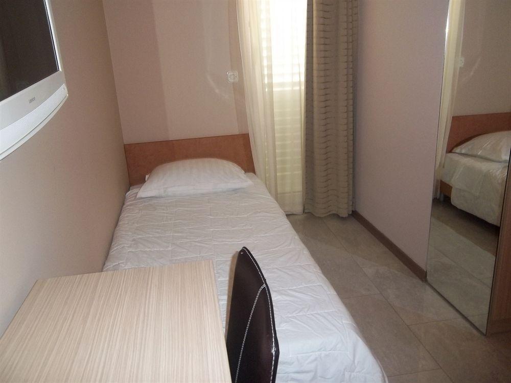 Beach Villa Bb Подстрана Екстер'єр фото