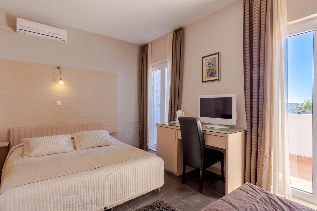 Beach Villa Bb Подстрана Екстер'єр фото