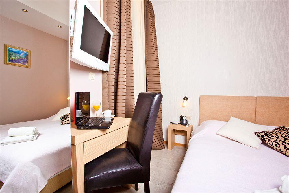 Beach Villa Bb Подстрана Екстер'єр фото