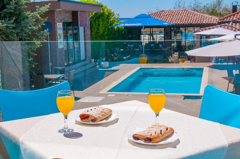 Beach Villa Bb Подстрана Екстер'єр фото