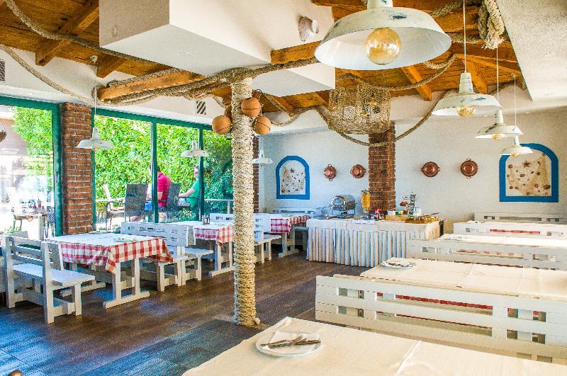 Beach Villa Bb Подстрана Екстер'єр фото