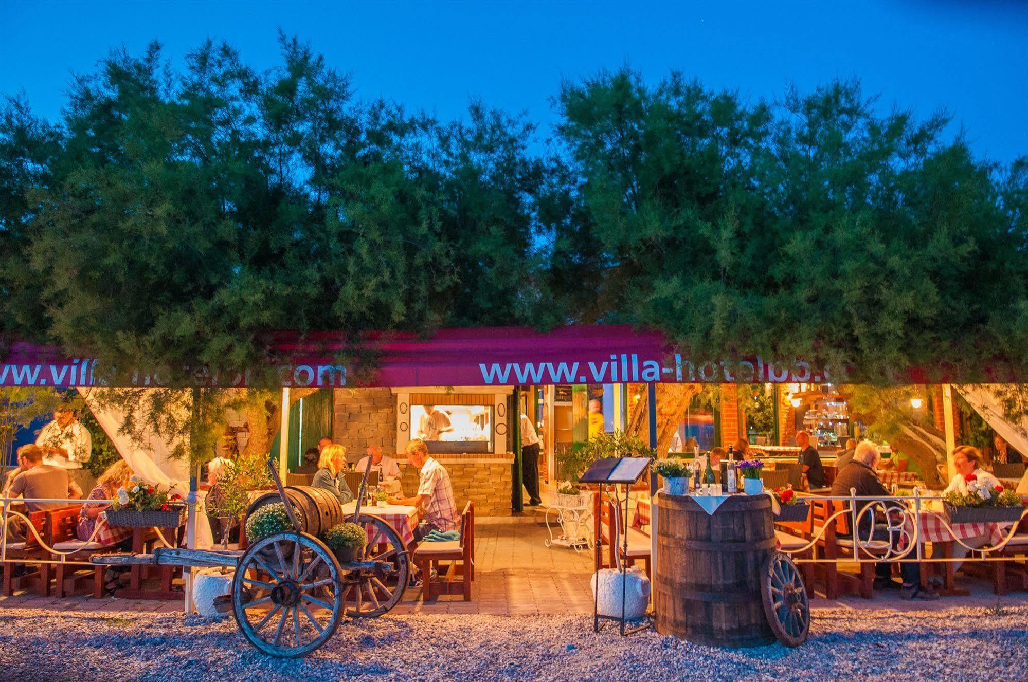 Beach Villa Bb Подстрана Екстер'єр фото