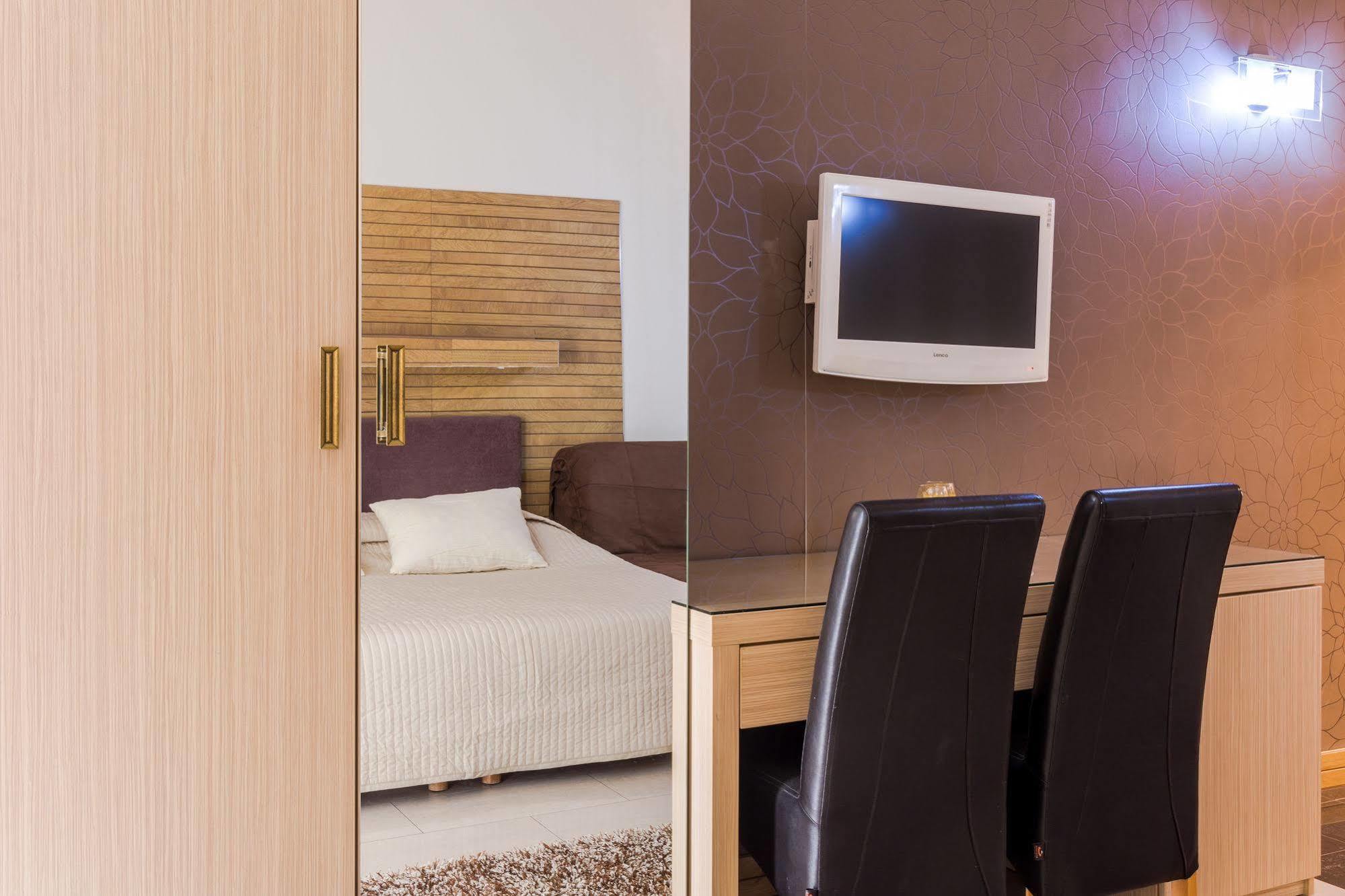 Beach Villa Bb Подстрана Екстер'єр фото